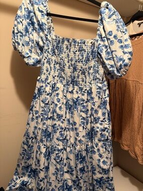 Abercrombie Emerson Poplin Blue Floral Smocked Puff-Sleeve Dress